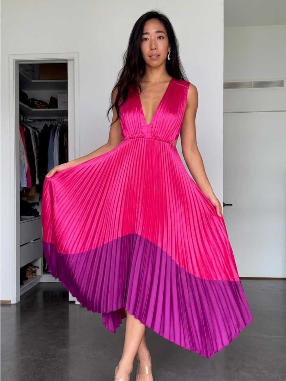 AMUR Amelia Pleated Midi Dress in Rosie/Grape Sz 2